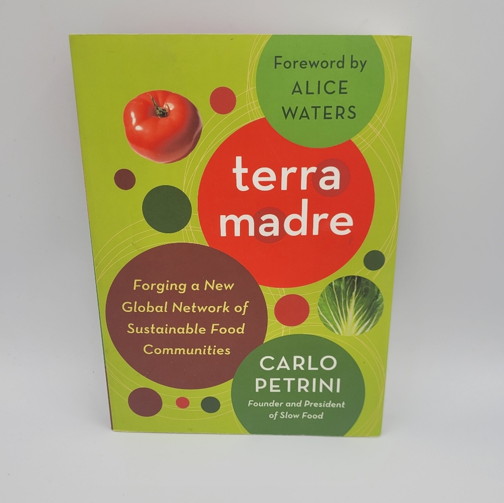 Terra Madre by Carlo Petrini 2009 Soft Cover Paperpack